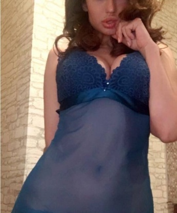 Соблазнительная брюнетка с шикарной фигурой приглашает в гости щедрого и обаятельного мужчину для ярких и страстных встреч. Гарантирую конфиденциальность и удовольствие. 14379, 23 года